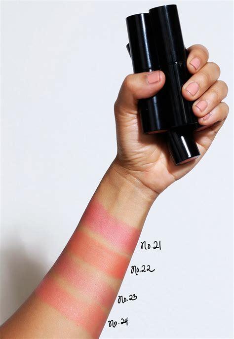 Chanel No. 23 Les Beiges Healthy Glow Sheer Colour Stick